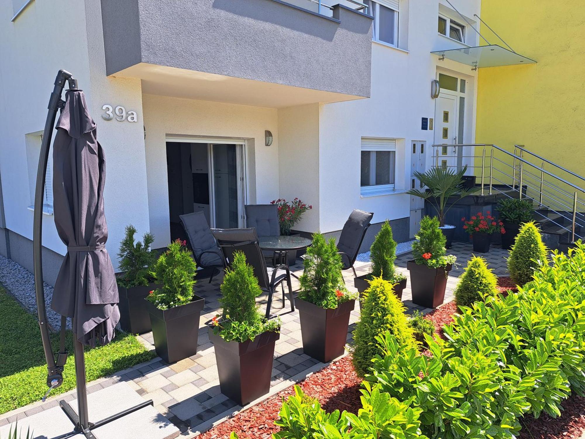Apartmani Ana&Vesna 카를로바츠 외부 사진